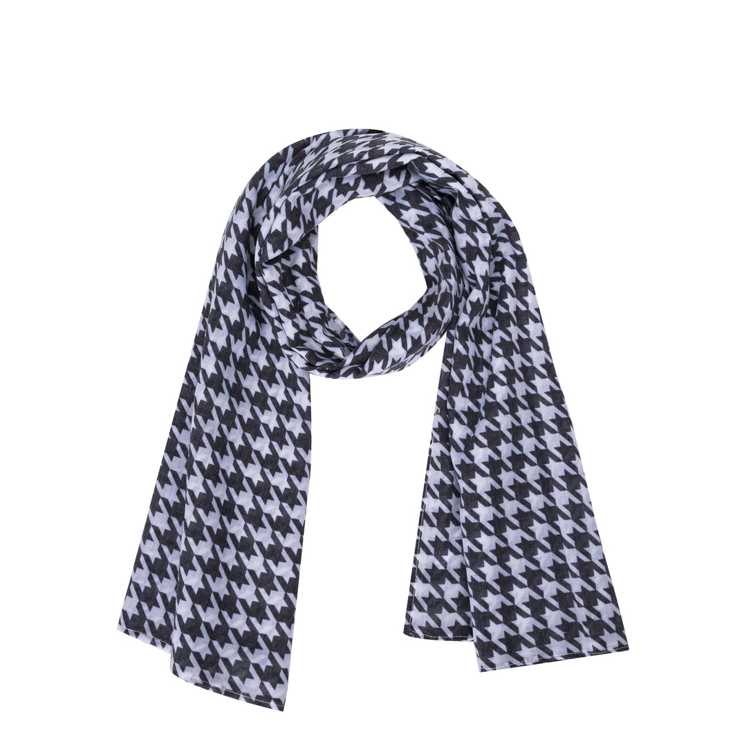 Southern Cotton Sarong Scarf in Houndstooth