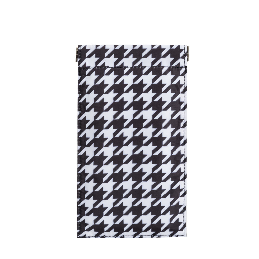 Sophie Sunglass Case in Houndstooth