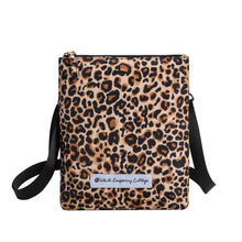 Load image into Gallery viewer, Callie Crossbody in Leopard
